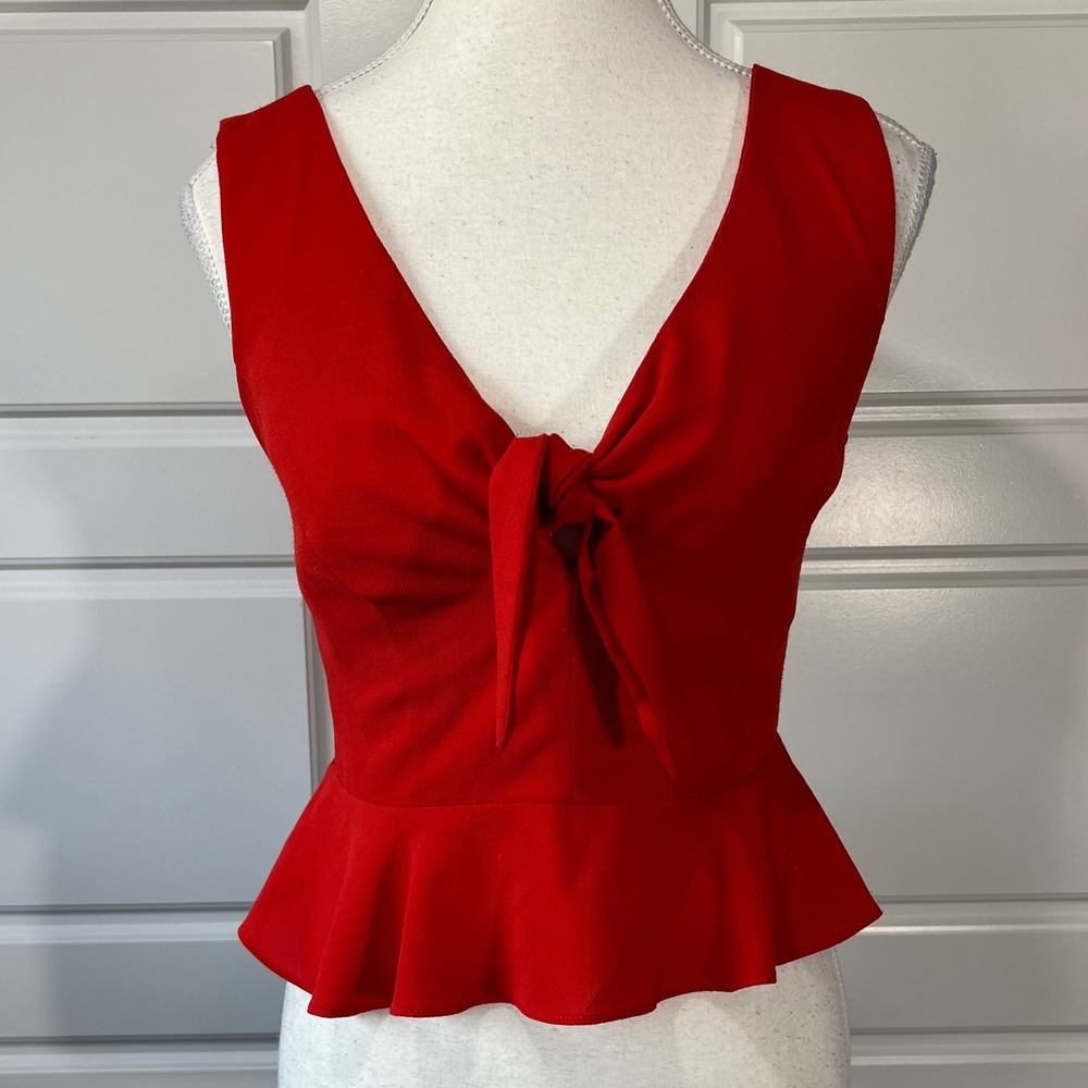 Gianni Bini Red Peplum Tie Front Sleeveless Top S/M Fitted Blouse